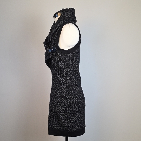 Ruelle Sleeveless Knit Tunic Sweater Dress Black Patterned Size S Made in Canada - Picture 6 of 7